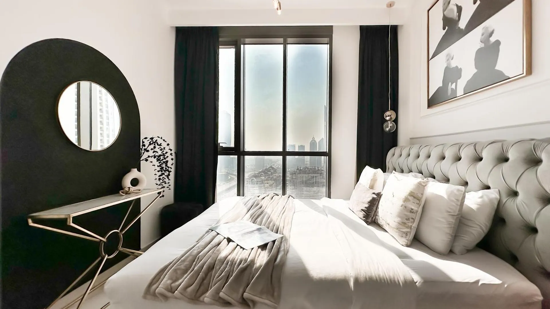 Stylish 2 Bedroom Dior-Inspired Apartment Connected To Dubai Mall United Arab Emirates