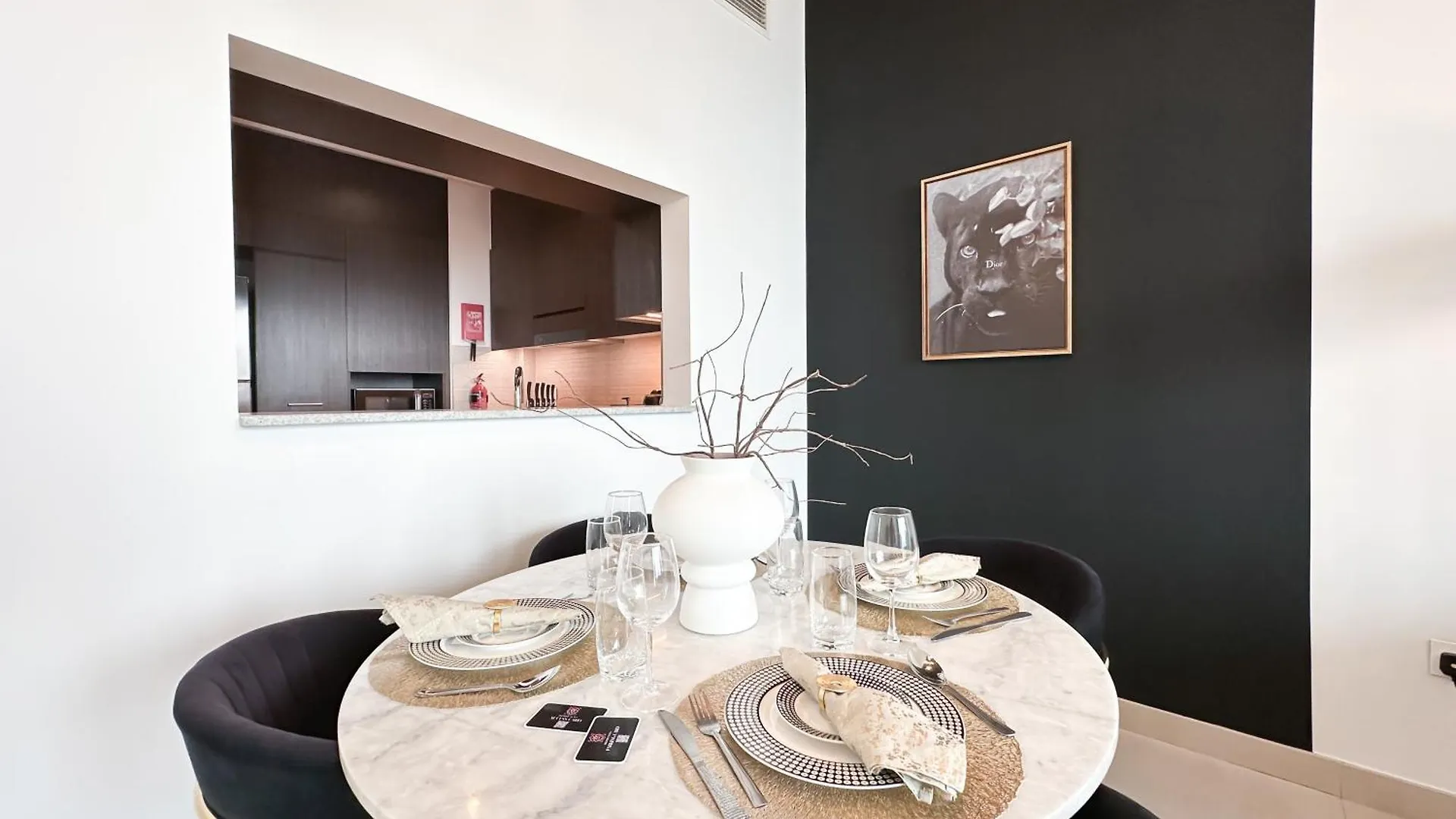Stylish 2 Bedroom Dior-Inspired Apartment Connected To Dubai Mall