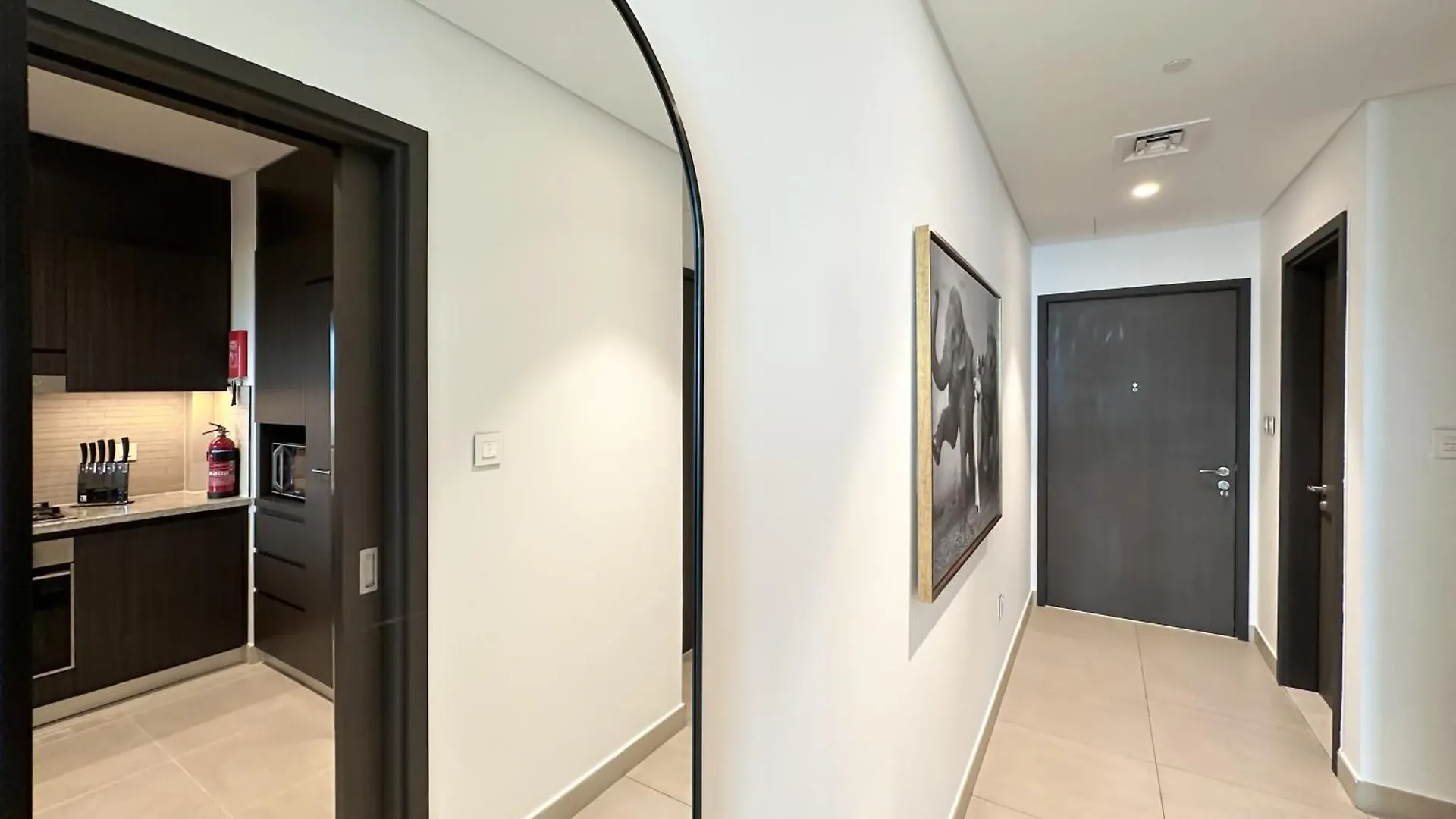 Stylish 2 Bedroom Dior-Inspired Apartment Connected To Dubai Mall
