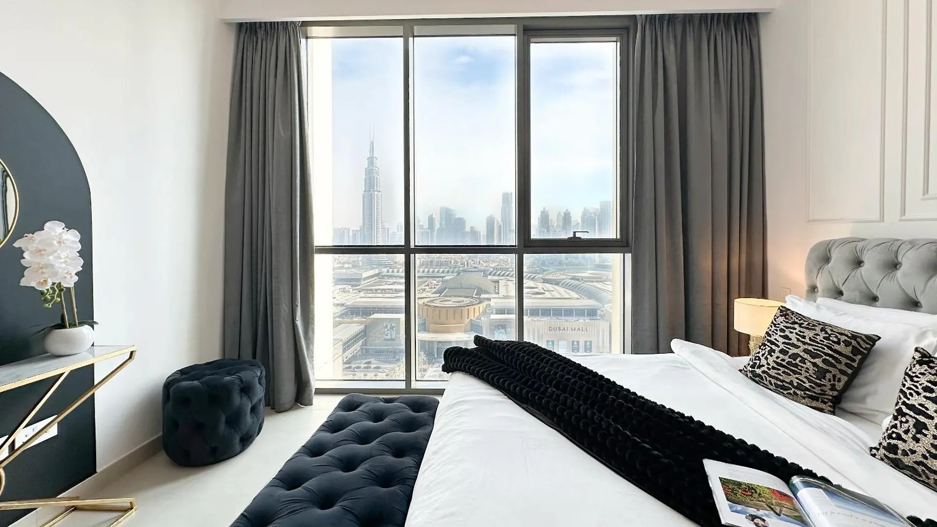 Stylish 2 Bedroom Dior-Inspired Apartment Connected To Dubai Mall