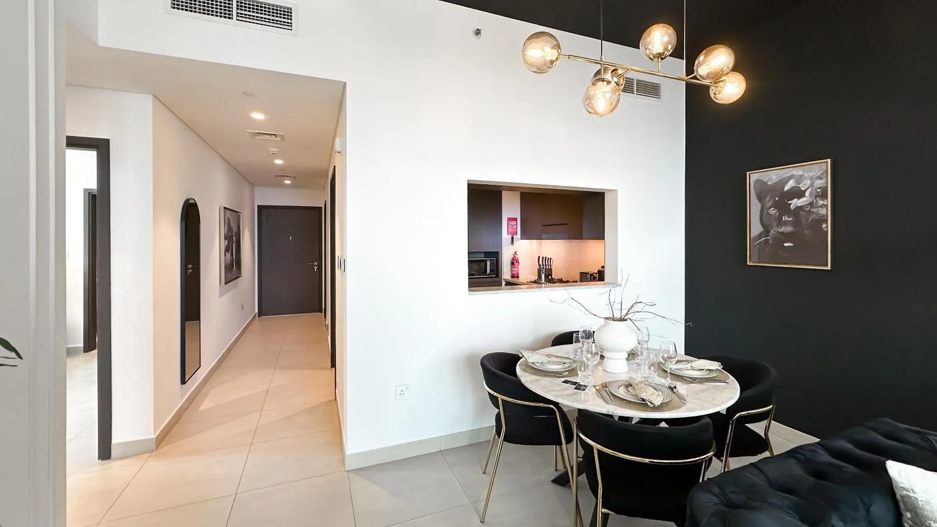 Stylish 2 Bedroom Dior-Inspired Apartment Connected To Dubai Mall