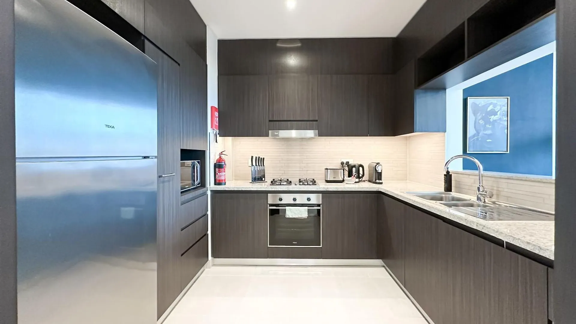 Stylish 2 Bedroom Dior-Inspired Apartment Connected To Dubai Mall