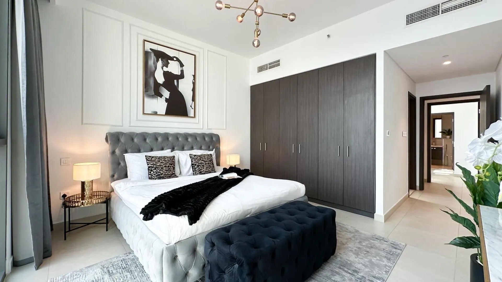Stylish 2 Bedroom Dior-Inspired Apartment Connected To Dubai Mall