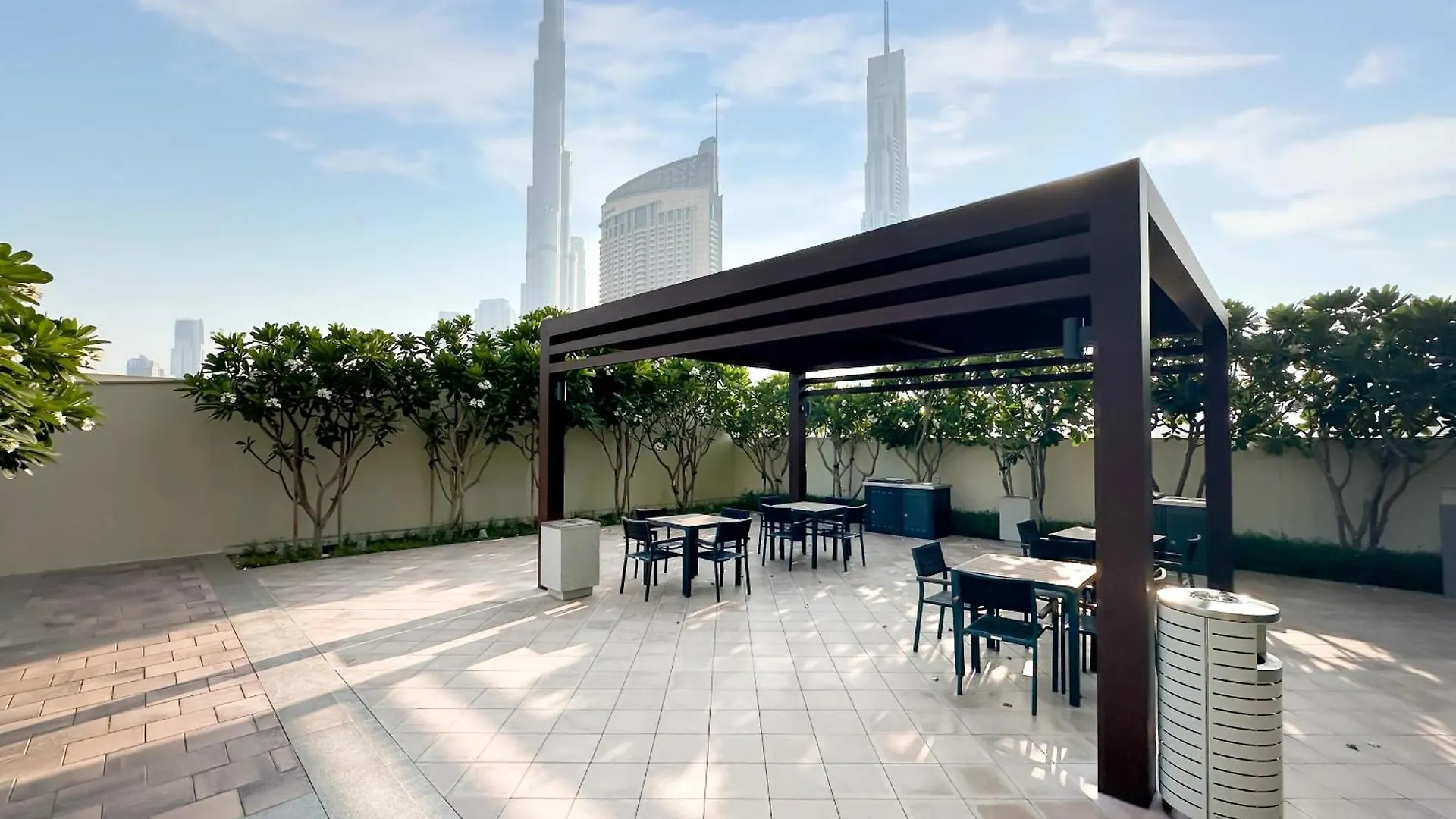 Stylish 2 Bedroom Dior-Inspired Apartment Connected To Dubai Mall