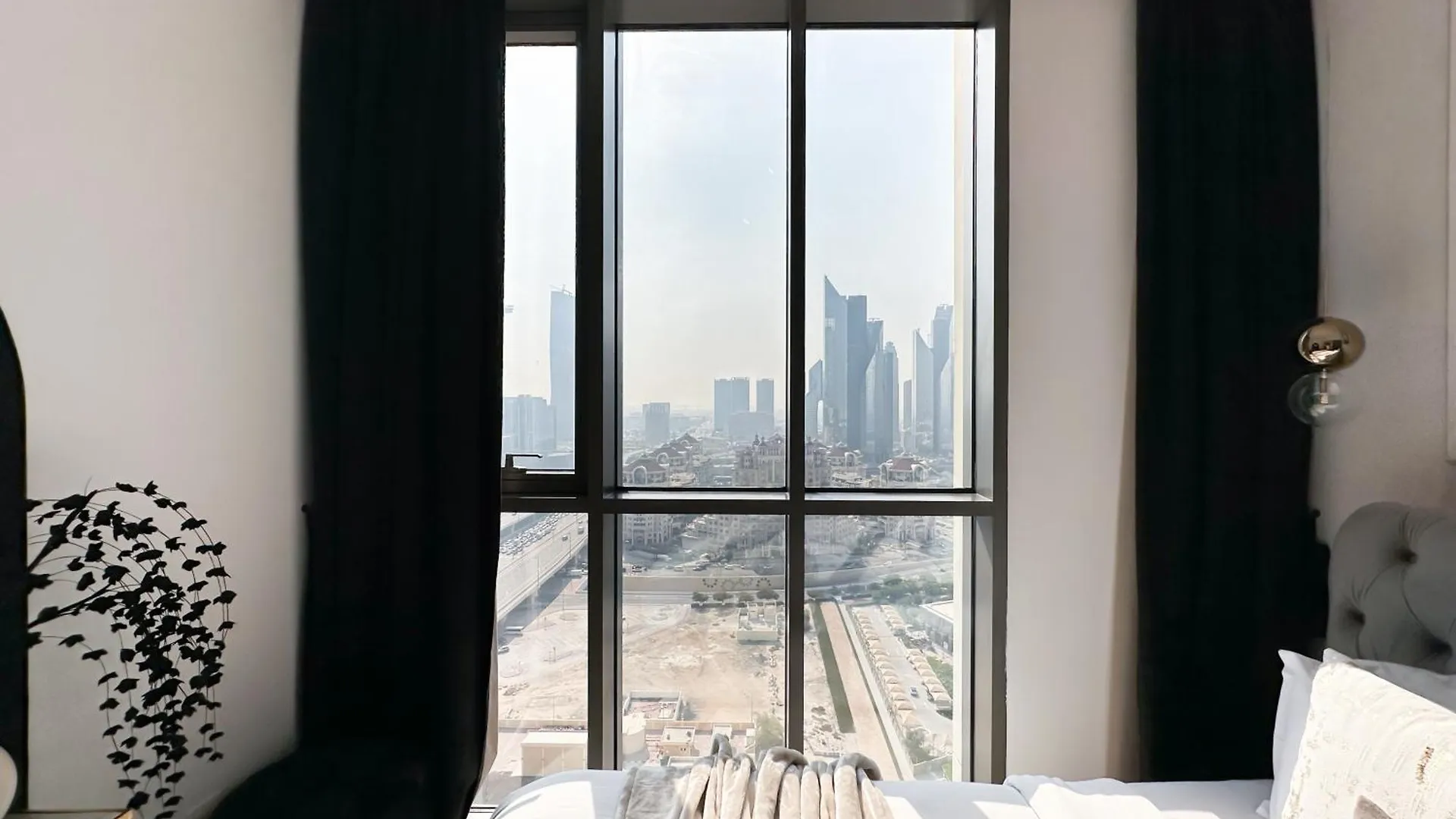 Stylish 2 Bedroom Dior-Inspired Apartment Connected To Dubai Mall