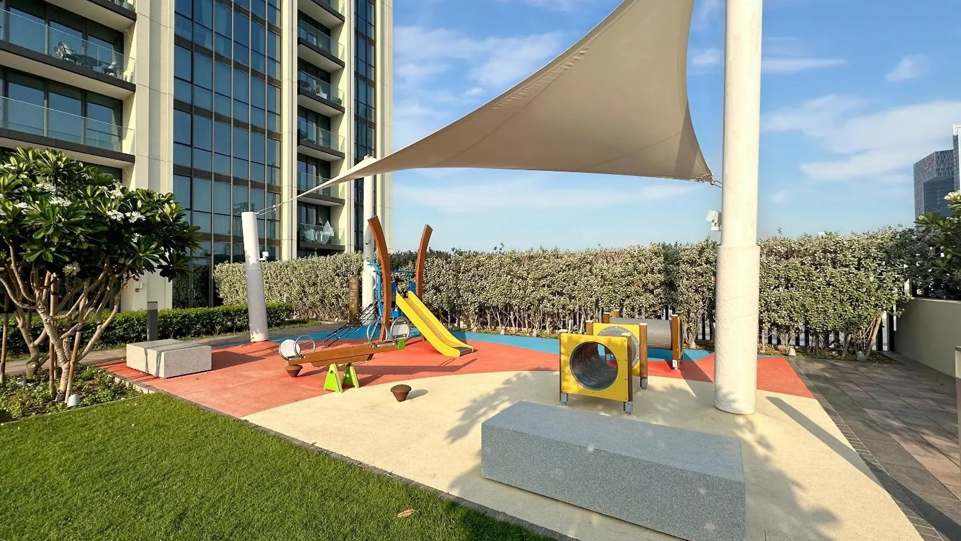 Stylish 2 Bedroom Dior-Inspired Apartment Connected To Dubai Mall United Arab Emirates